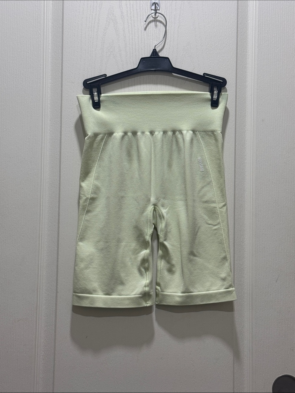 Gymshark Light Green Seamless Biker Shorts Size M